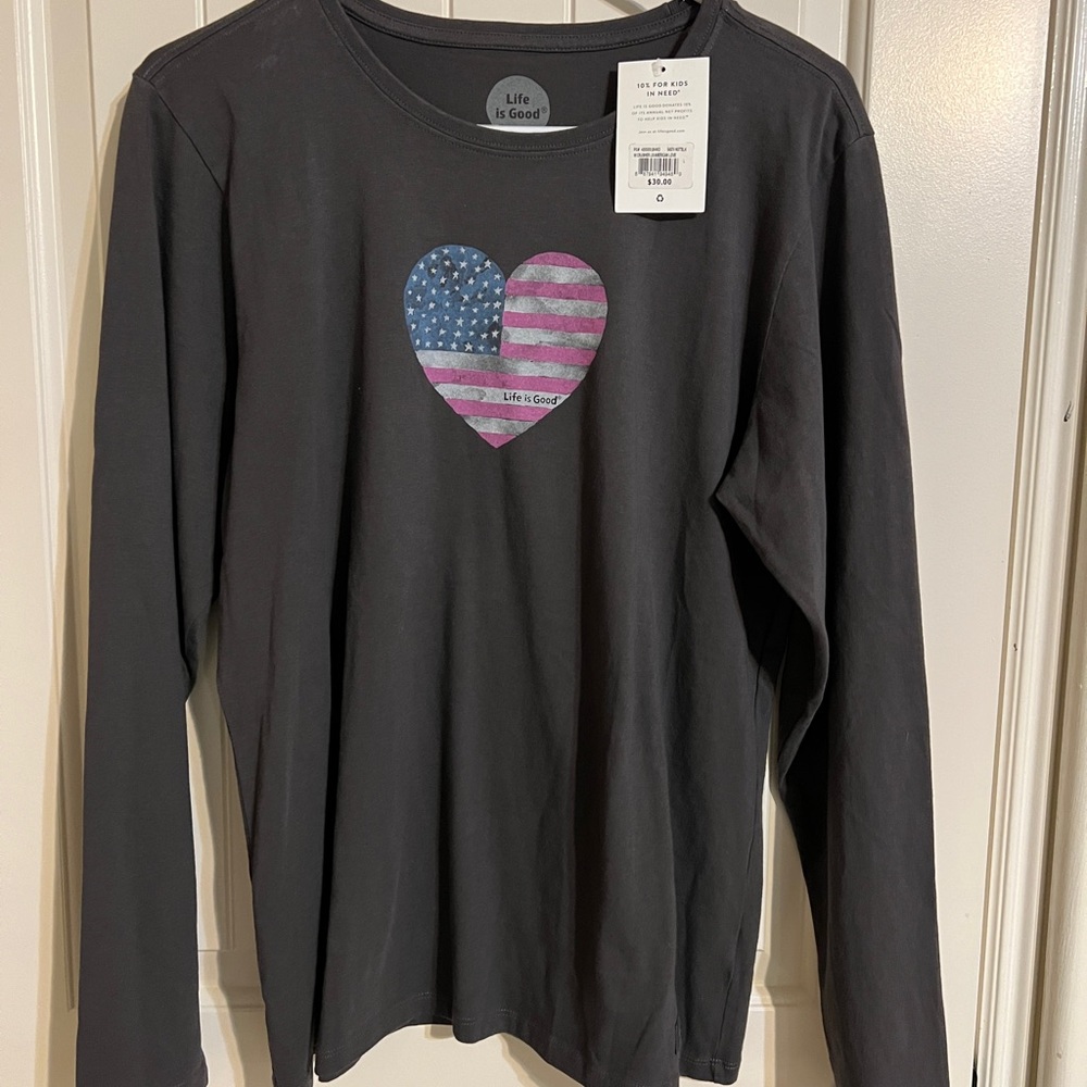 Life Is Good Women’s Dark Gray Long Sleeve Shirt with Flag Heart Size Large